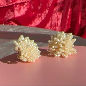 Antique beaded clip on earrings clip-on vintage antique beaded flower?